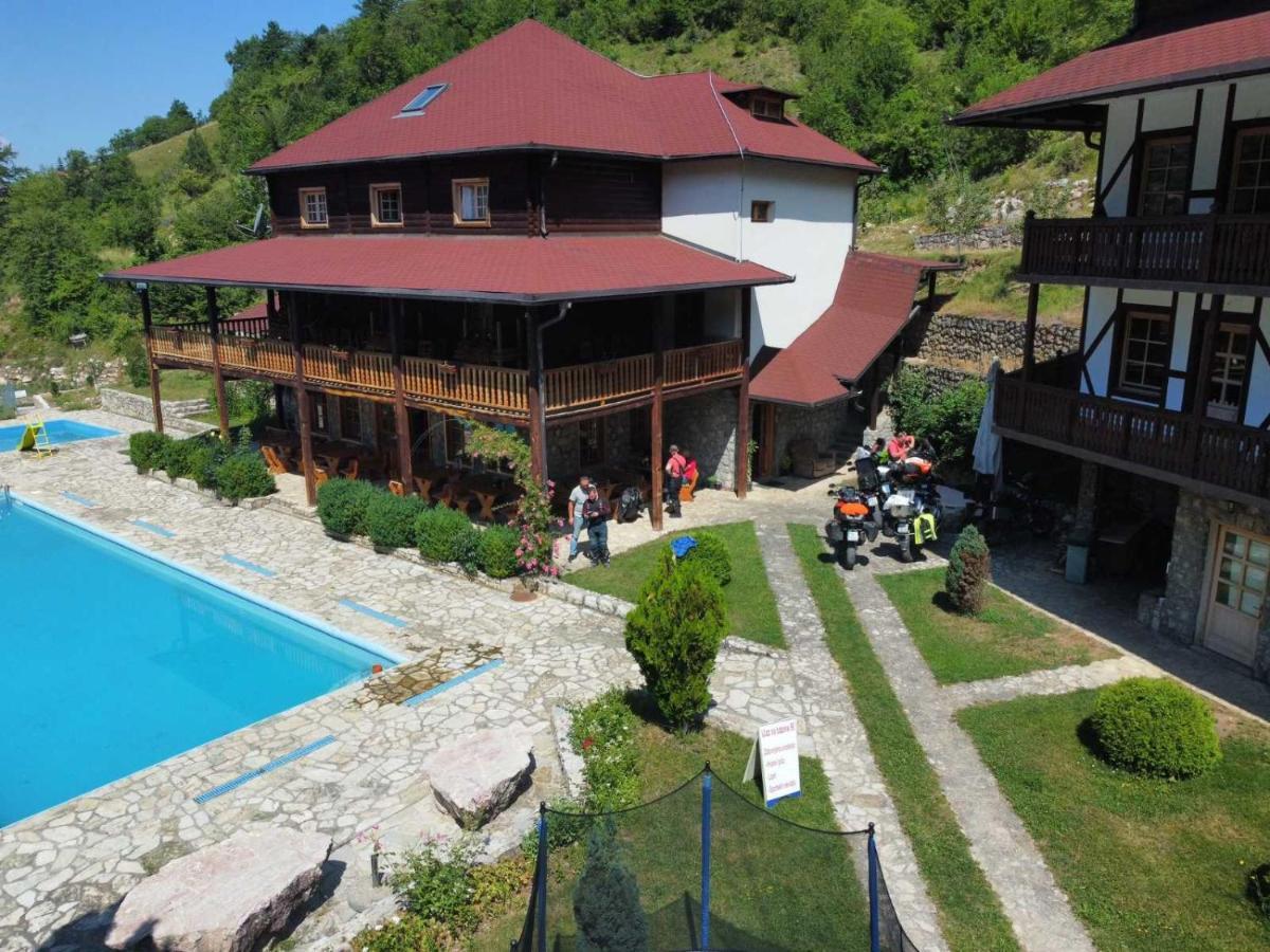 Hotel & Camping Etno Selo Vrelo Berane Zewnętrze zdjęcie