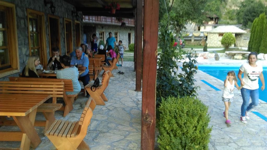 Hotel & Camping Etno Selo Vrelo Berane Zewnętrze zdjęcie